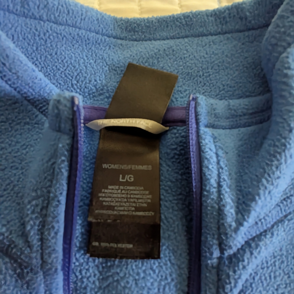 The North Face Blue Fleece Pullover - Picture 2 of 5